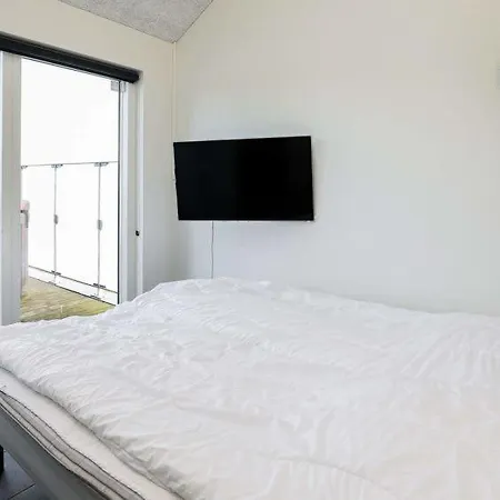 Sleeps 18 Wifi
