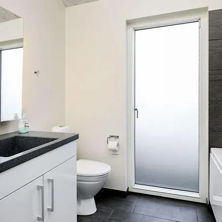 Sleeps 18 Wifi * Nørre Lyngby